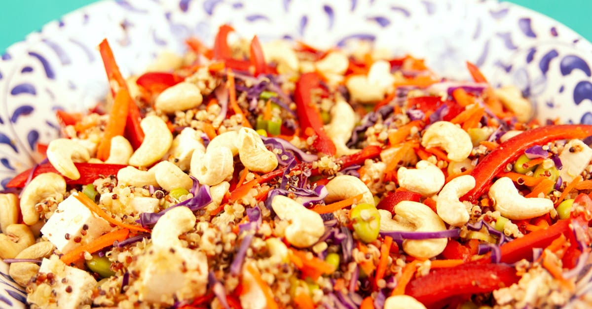découvrez tout sur le quinoa : son origine, ses bienfaits pour la santé, des recettes savoureuses et des conseils de préparation, sur notre site.